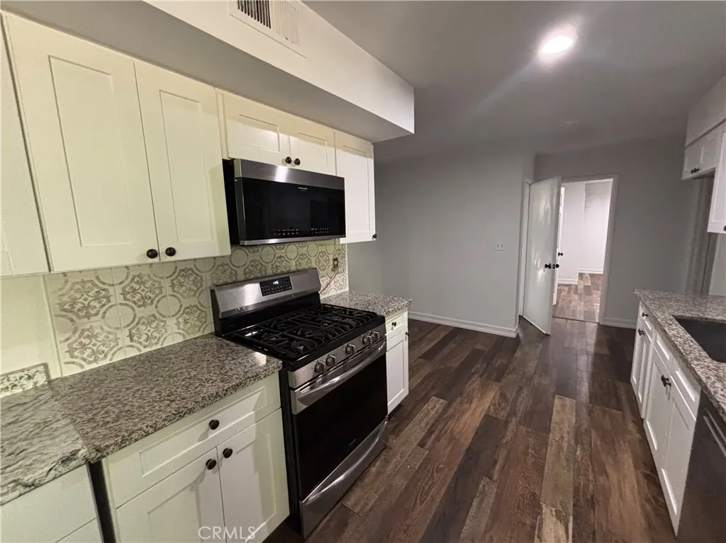 29147 Waverly Drive, Menifee, California 92586 home-pic-8